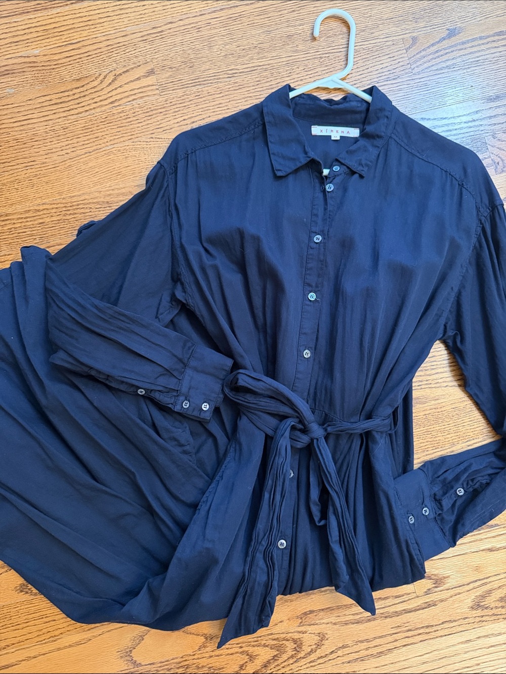 XiRENA Navy Tie-Waist Button-Down Shirt Dress, size M
